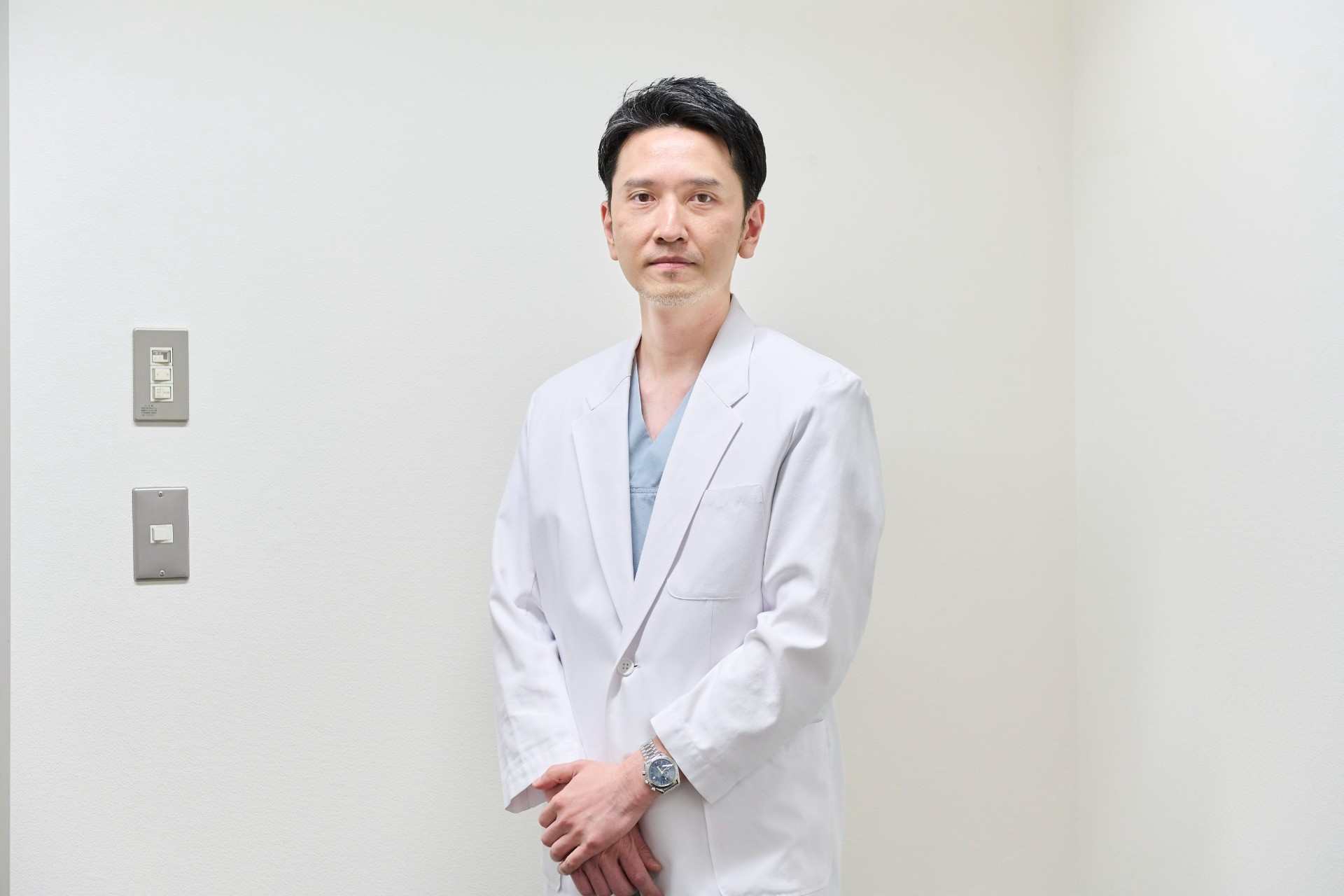 石垣　智之